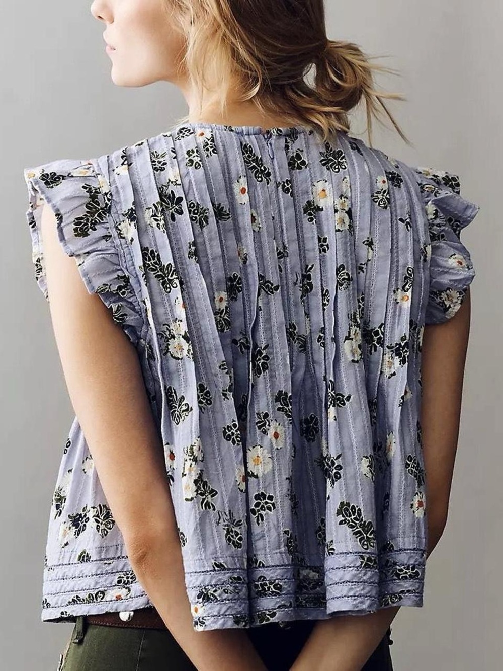 Anthropologie / Pilcro Jade Short-Sleeve Pleated Swing Top - Picture 2 of 4